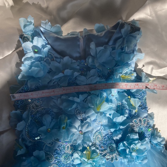 couture floral gown measurements in description (kid size) - Picture 16 of 17
